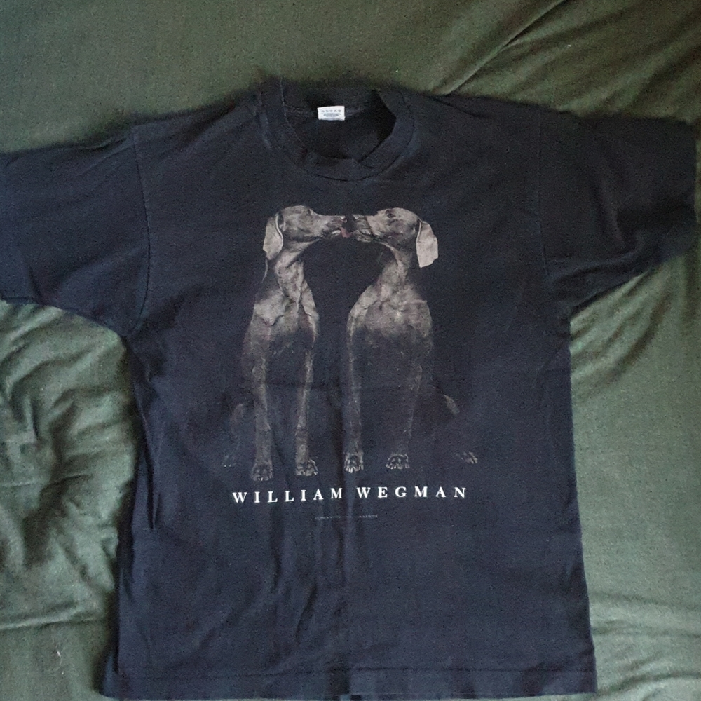 dogs kissing tshirt